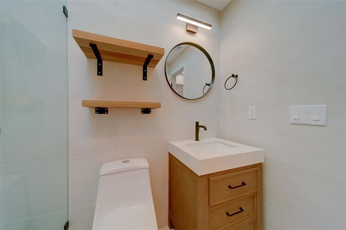 Image No.27-3 Bed Property for sale