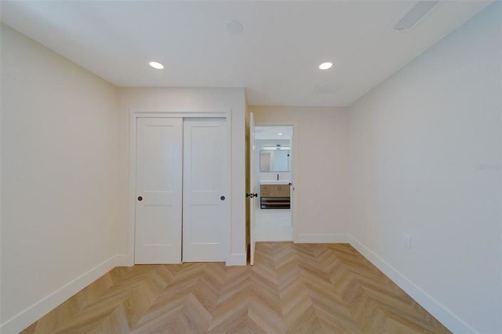 Image No.35-3 Bed Property for sale