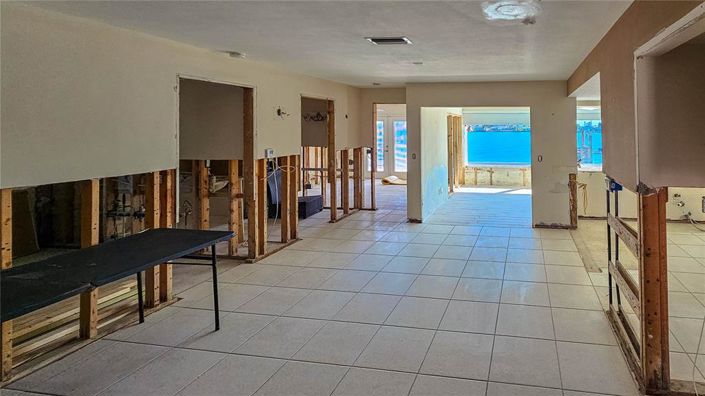 Image No.11-3 Bed Property for sale