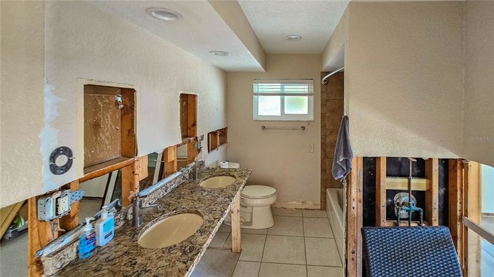 Image No.16-3 Bed Property for sale