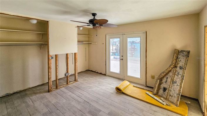 Image No.18-3 Bed Property for sale