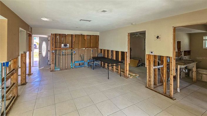 Image No.21-3 Bed Property for sale