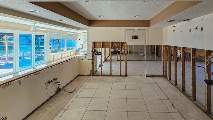 Image No.22-3 Bed Property for sale