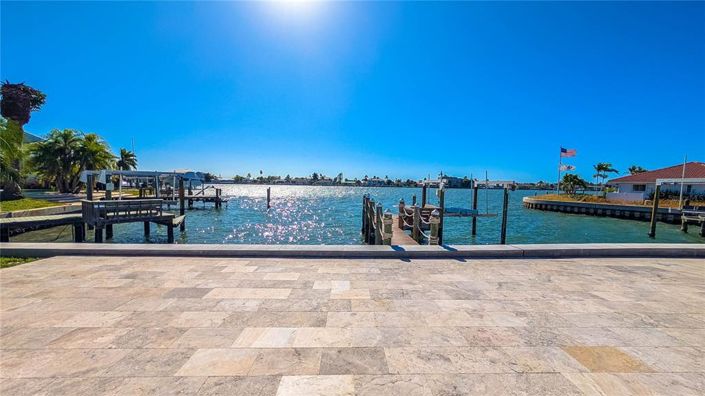 Image No.33-3 Bed Property for sale