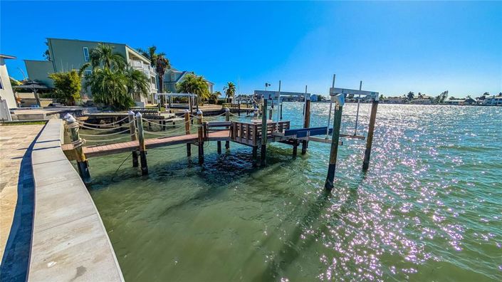 Image No.37-3 Bed Property for sale