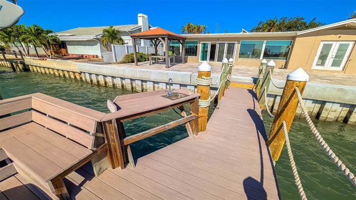 Image No.50-3 Bed Property for sale