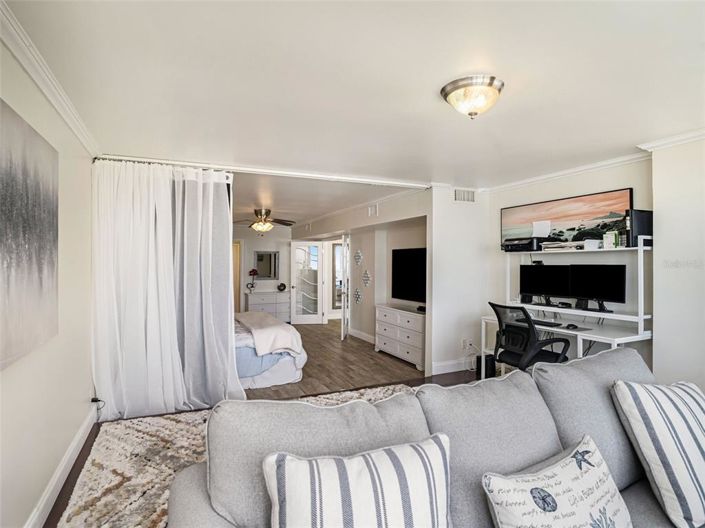 Image No.20-2 Bed Property for sale