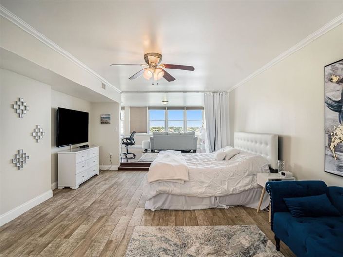 Image No.21-2 Bed Property for sale