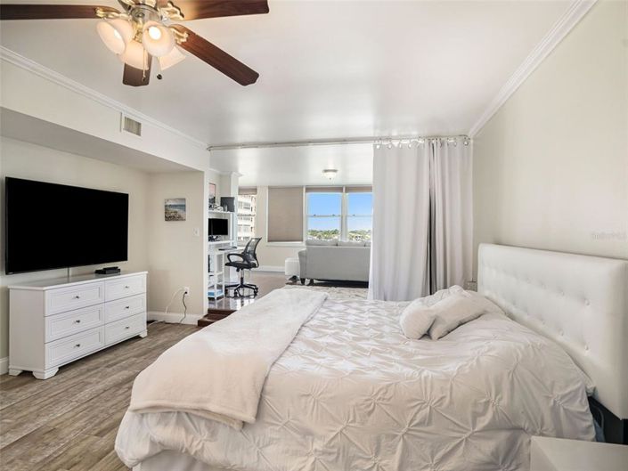 Image No.23-2 Bed Property for sale