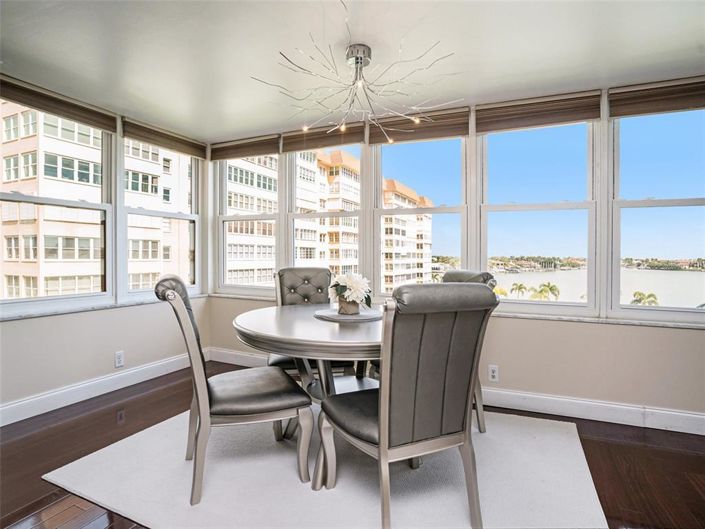 Image No.9-2 Bed Property for sale