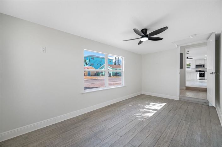 Image No.20-Propriété de 3 chambres à vendre à Treasure Island