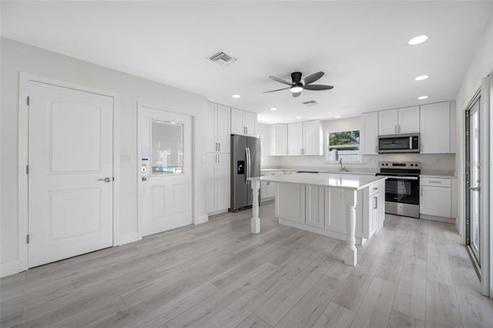 Image No.7-Propriété de 3 chambres à vendre à Treasure Island