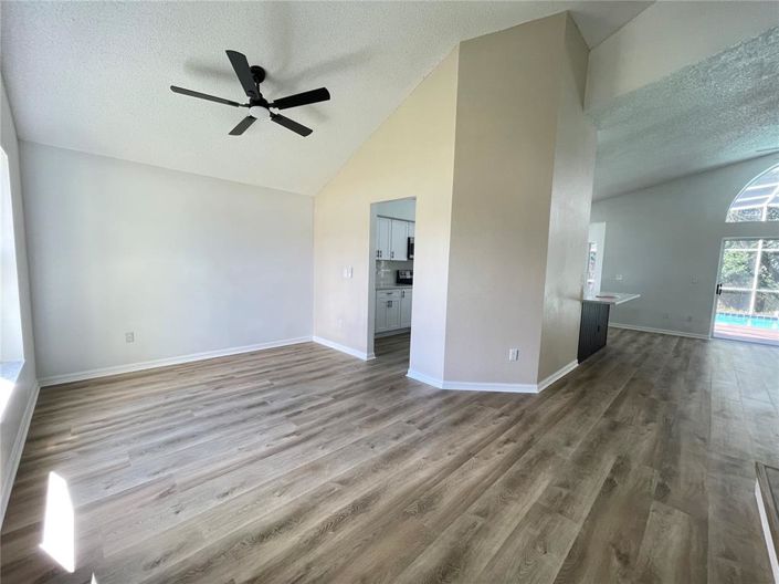 Image No.14-Propriété de 4 chambres à vendre à Kissimmee