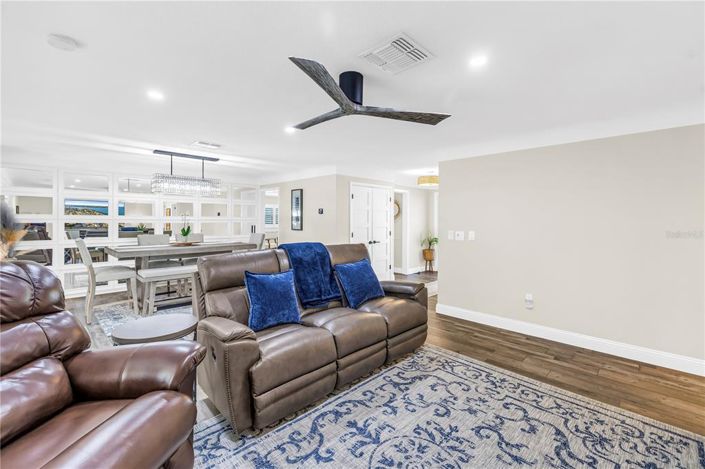 Image No.12-Propriété de 4 chambres à vendre à Floride