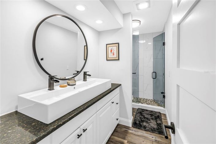 Image No.27-Propriété de 4 chambres à vendre à Floride