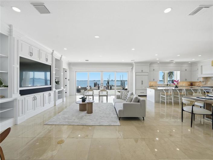 Image No.14-4 Bed Property for sale