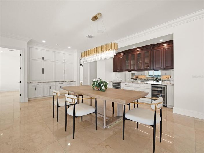 Image No.20-4 Bed Property for sale