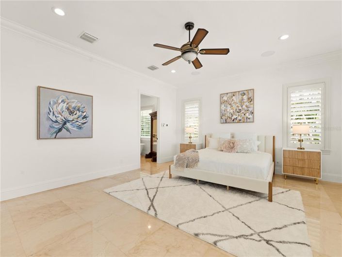 Image No.24-4 Bed Property for sale