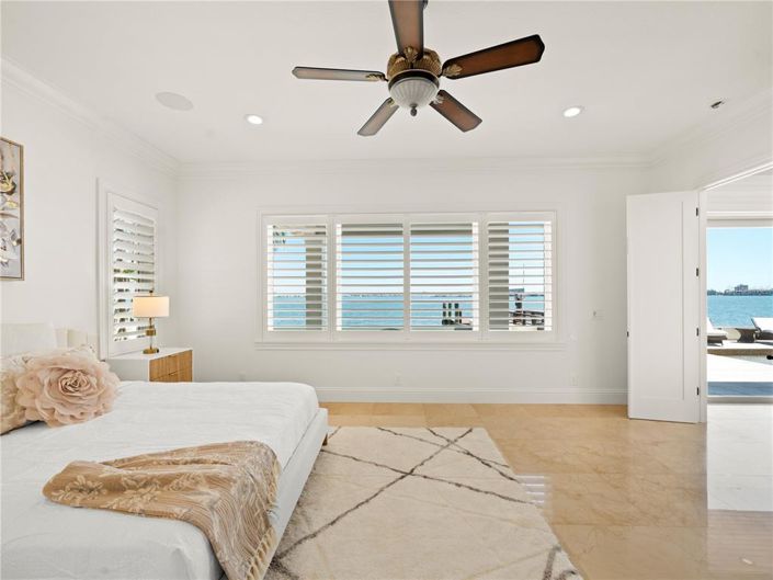 Image No.26-4 Bed Property for sale