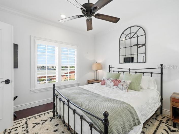 Image No.35-4 Bed Property for sale