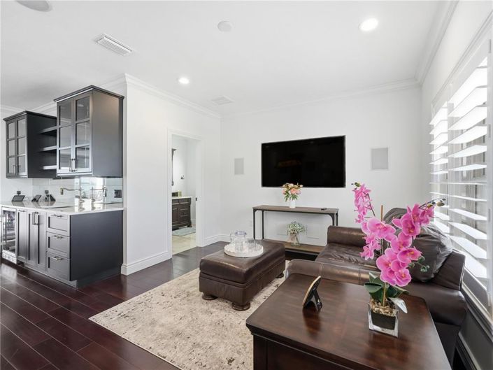 Image No.37-4 Bed Property for sale