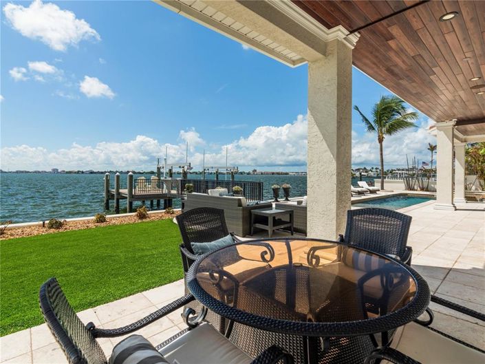 Image No.42-4 Bed Property for sale