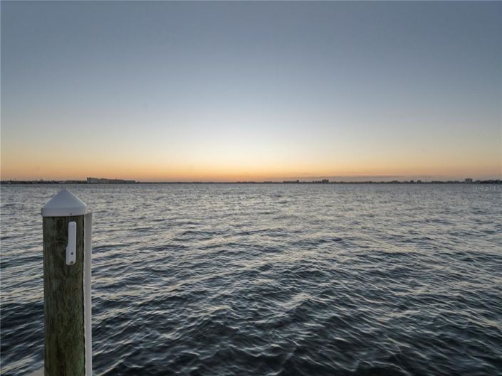 Image No.60-4 Bed Property for sale