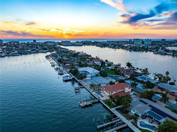 Image No.69-4 Bed Property for sale