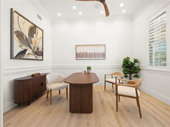 Image No.9-4 Bed Property for sale