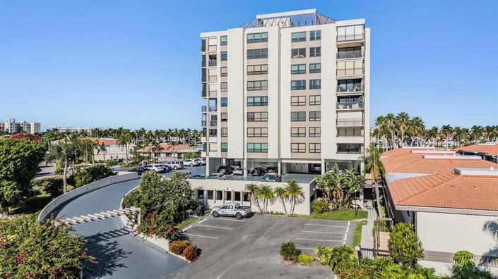 Image No.29-2 Bed Property for sale