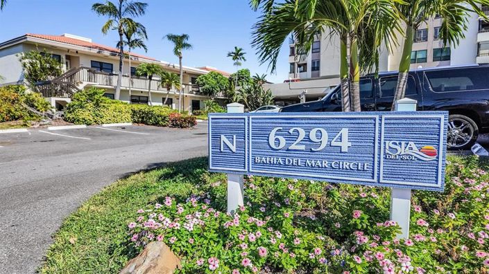 Image No.35-2 Bed Property for sale