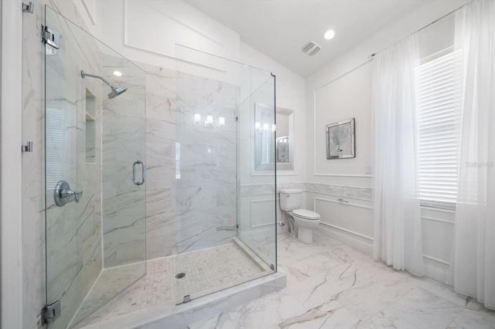 Image No.24-3 Bed Property for sale