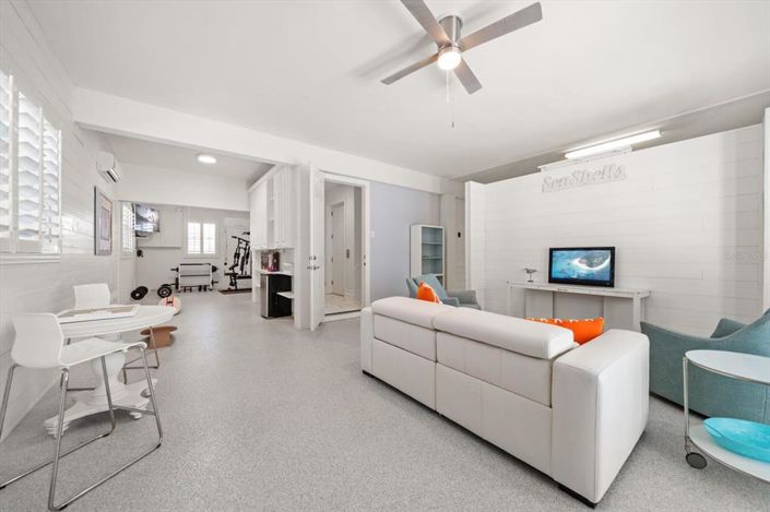 Image No.34-3 Bed Property for sale