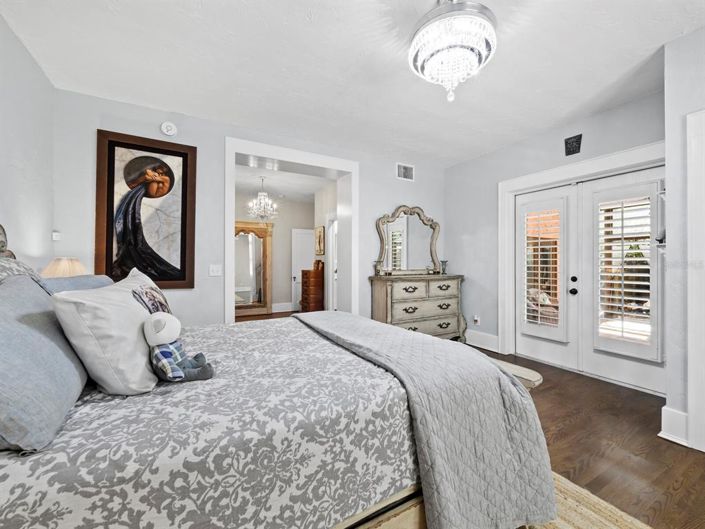 Image No.15-3 Bed Property for sale