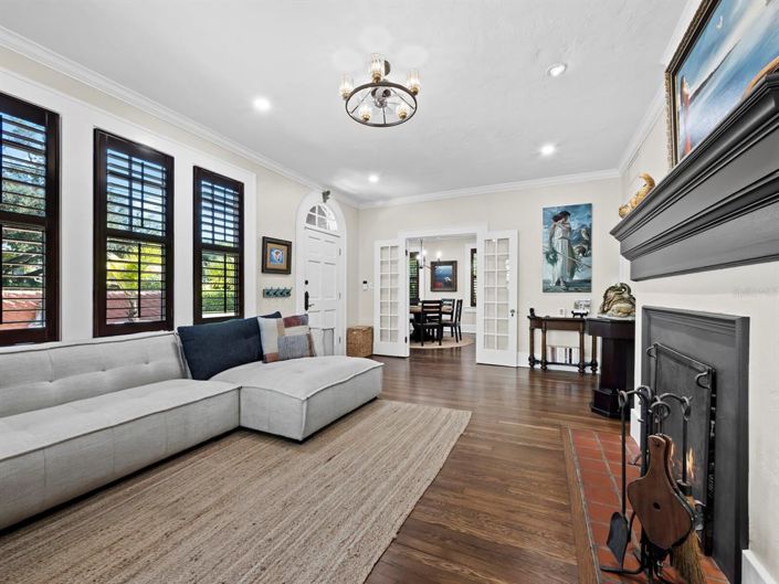 Image No.4-3 Bed Property for sale