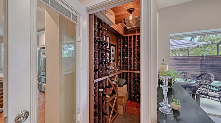 Image No.11-4 Bed Property for sale