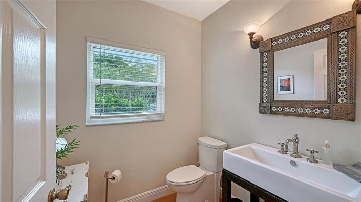 Image No.21-4 Bed Property for sale