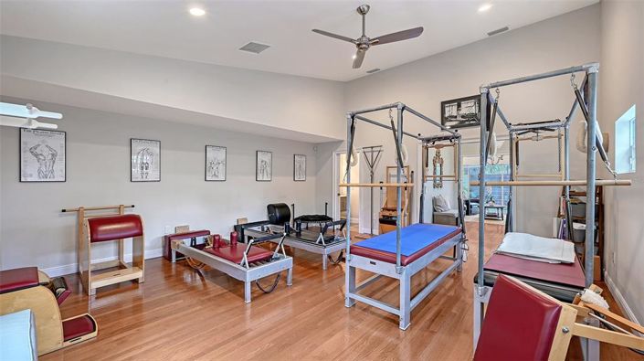 Image No.23-4 Bed Property for sale