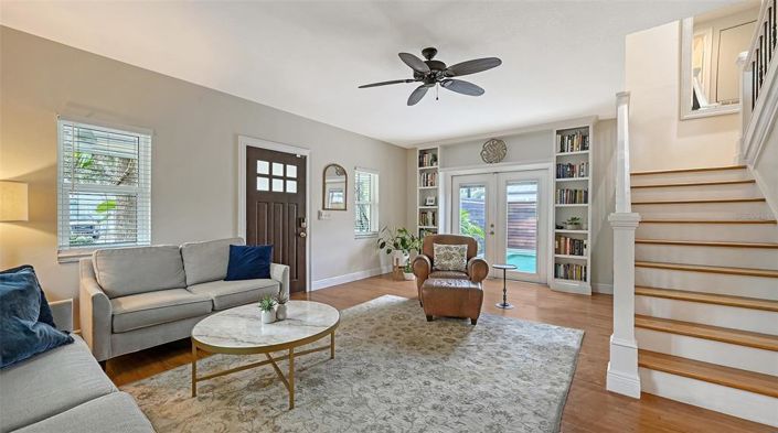 Image No.4-4 Bed Property for sale