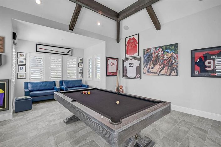 Image No.58-5 Bed Property for sale