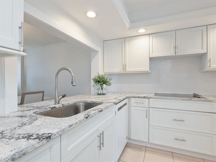 Image No.15-2 Bed Property for sale