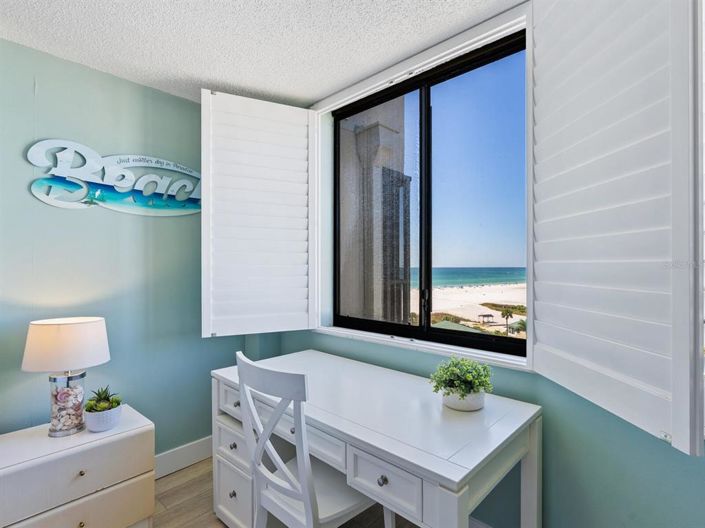 Image No.21-2 Bed Property for sale