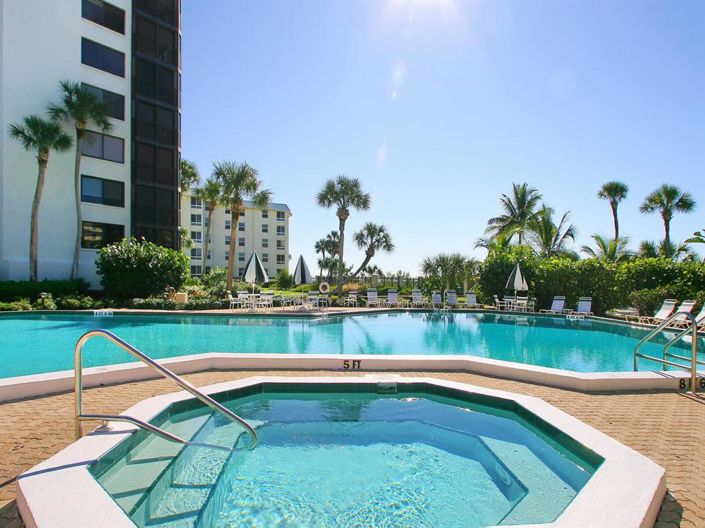 Image No.33-2 Bed Property for sale