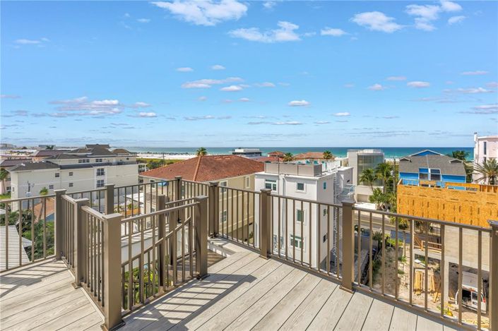 Image No.33-8 Bed Property for sale