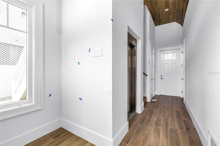 Image No.34-8 Bed Property for sale