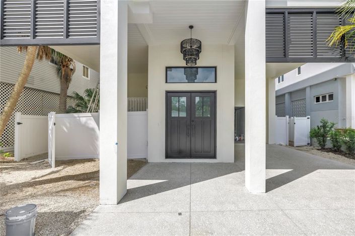 Image No.4-8 Bed Property for sale