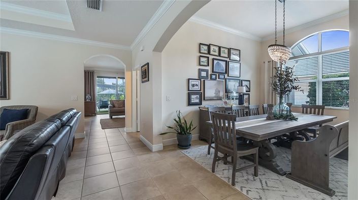 Image No.16-4 Bed Property for sale