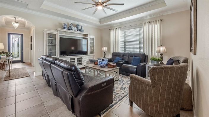 Image No.17-4 Bed Property for sale