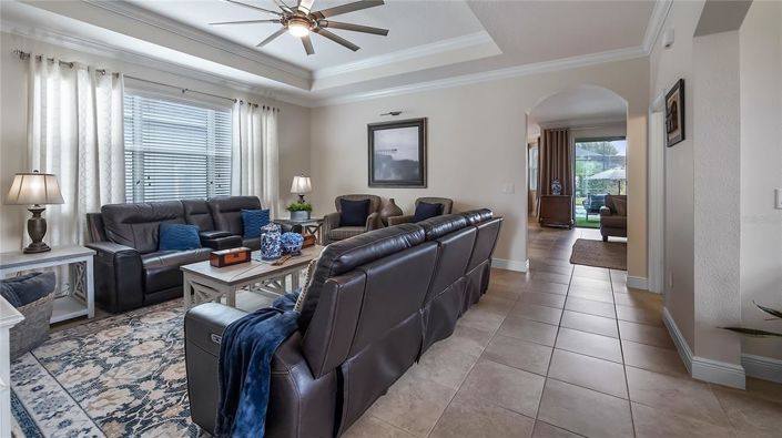 Image No.19-4 Bed Property for sale