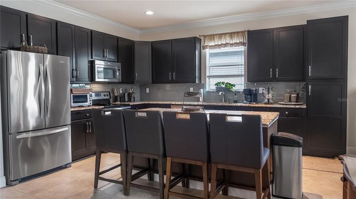 Image No.4-4 Bed Property for sale